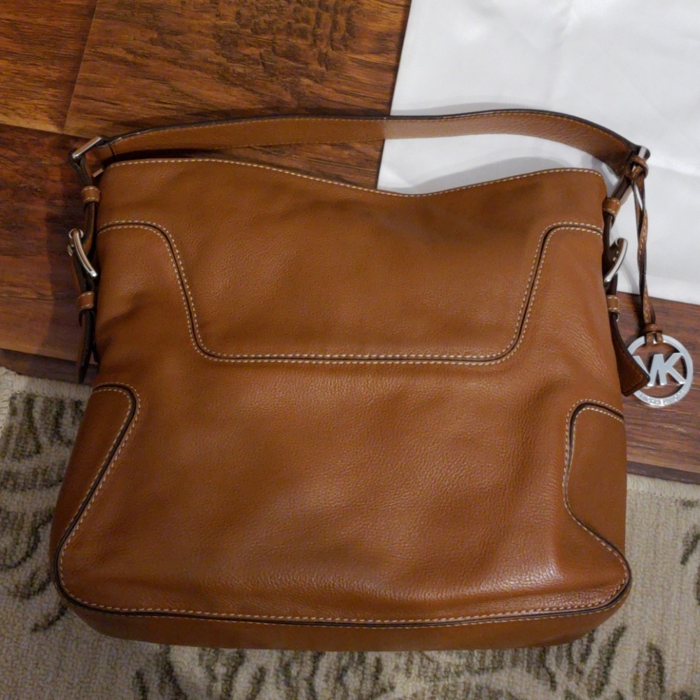 Authentic Michael Kors purse only - Picture 3 of 8